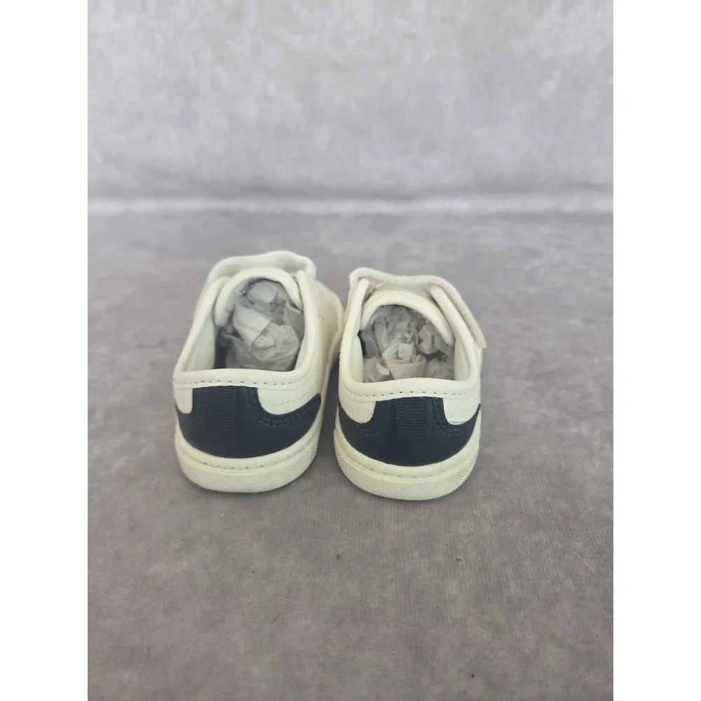 Carters Unisex White Size 5 Toddler Sneakers